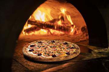 Pizzas cuites au feu de bois à Albi Pizzas cuites au feu de bois à Albi